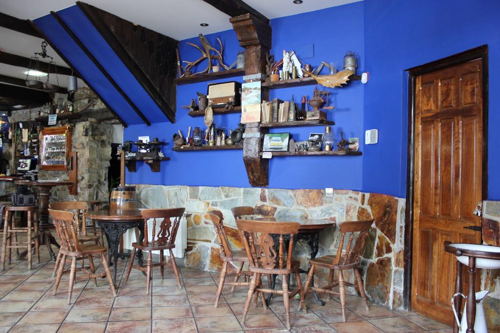 Hotel Asador Rindion Тинео Екстериор снимка